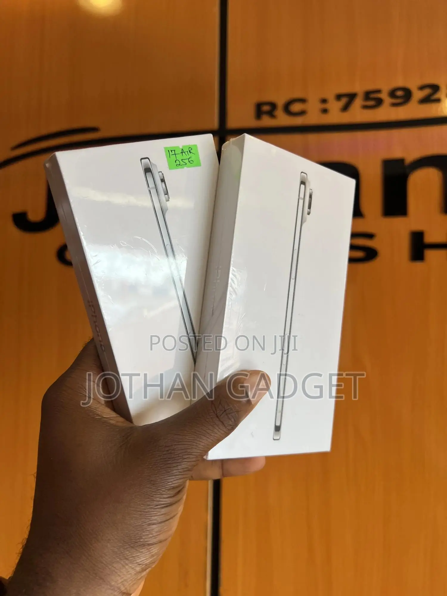 New Apple iPhone Air 256 GB Blue