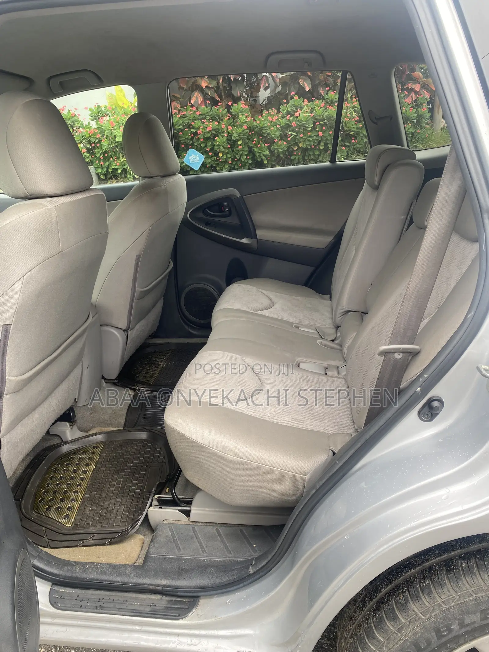Toyota RAV4 2010 Silver