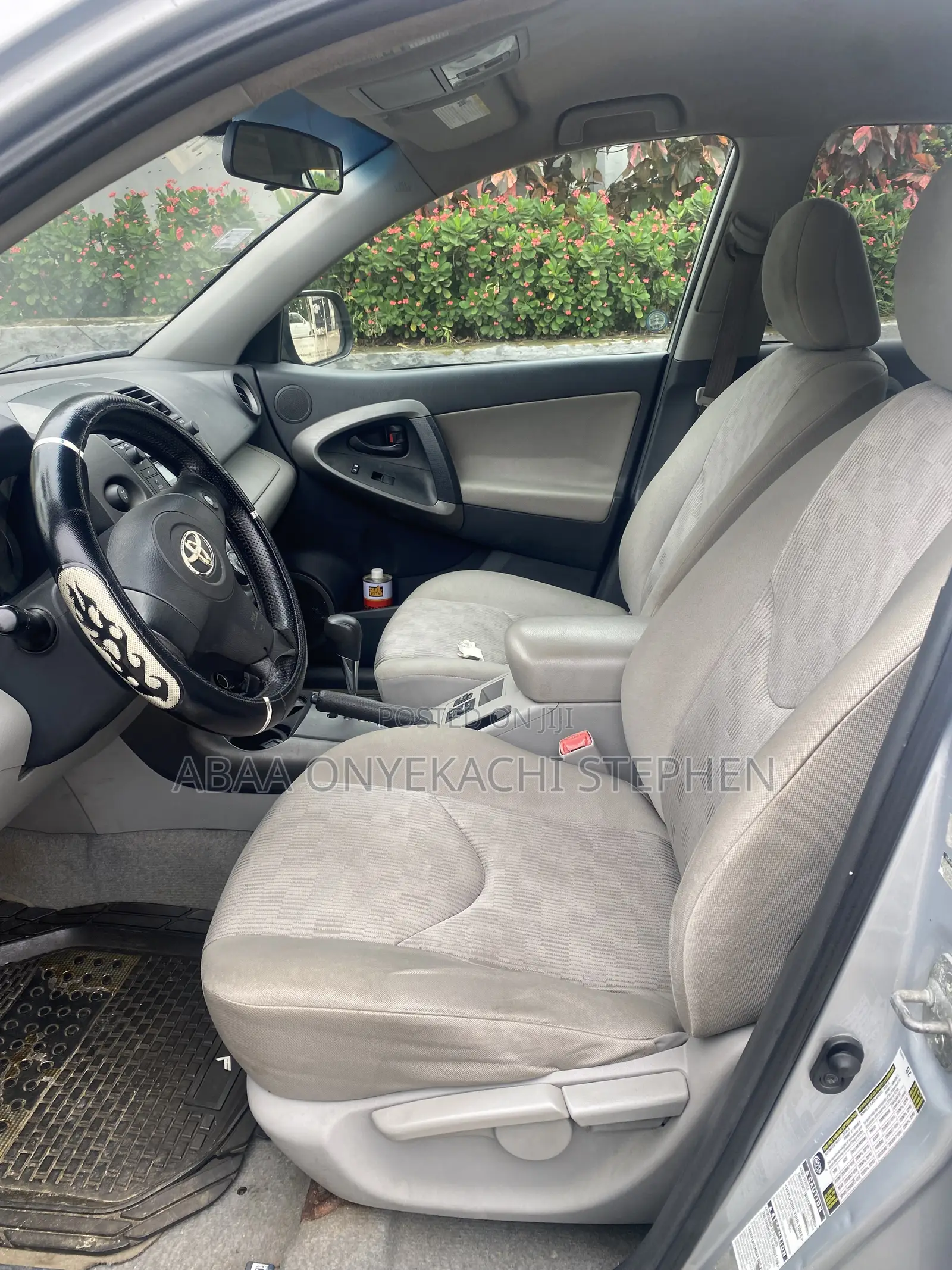 Toyota RAV4 2010 Silver
