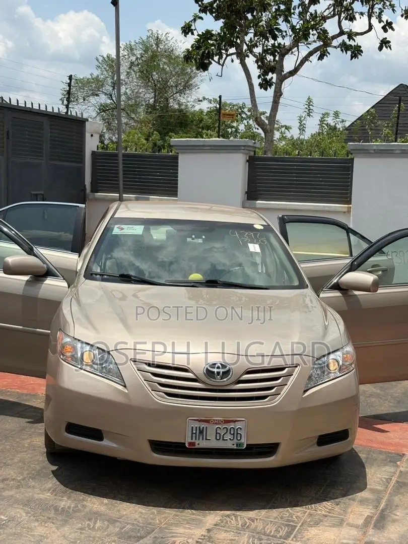 Toyota Camry LE 4dr Sedan (2.4L 4cyl 5A) 2007 Gold