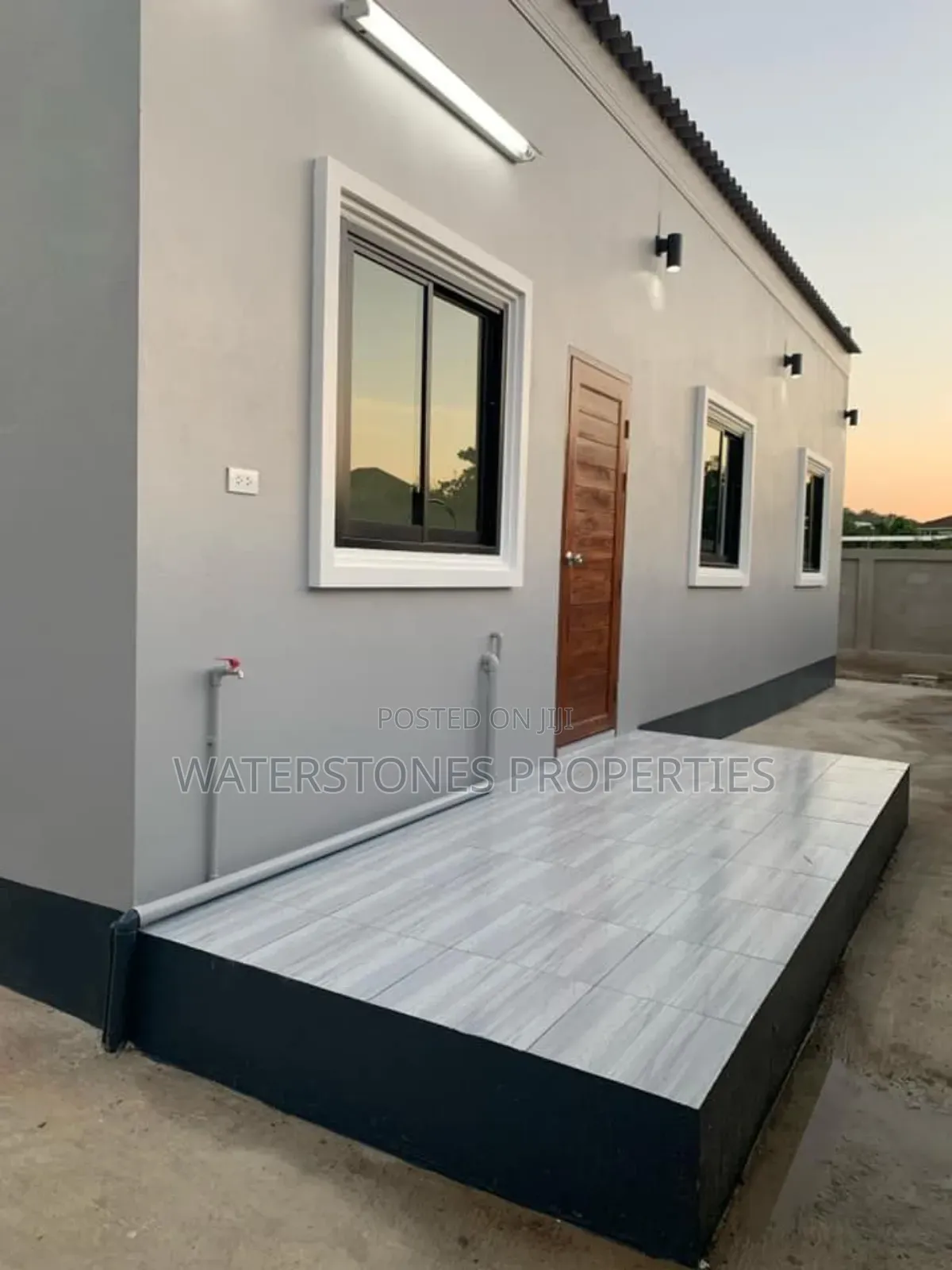 3bdrm Bungalow in Airport View, Oshimili South for sale