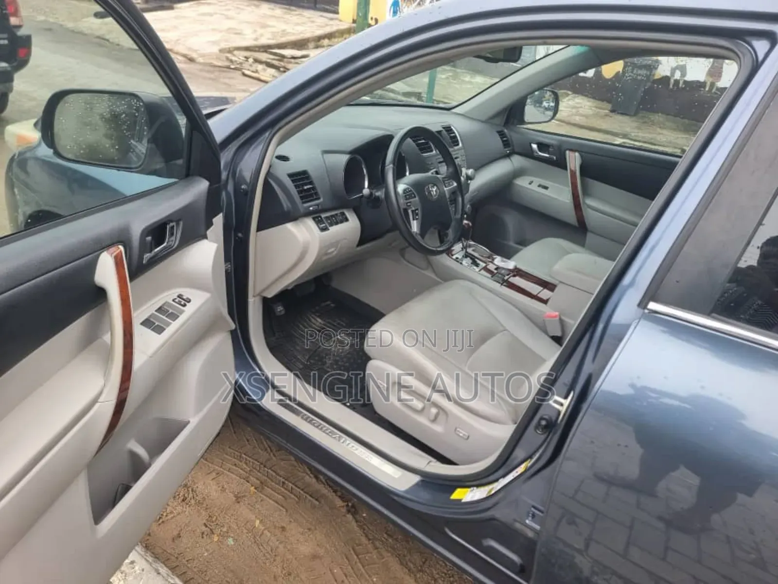 Toyota Highlander 2012 Blue