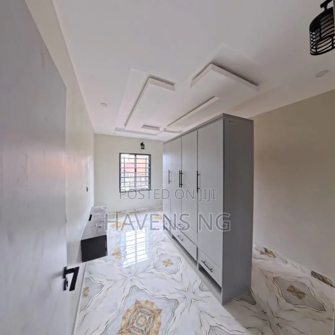 3bdrm Duplex in Obafemi-Owode for sale