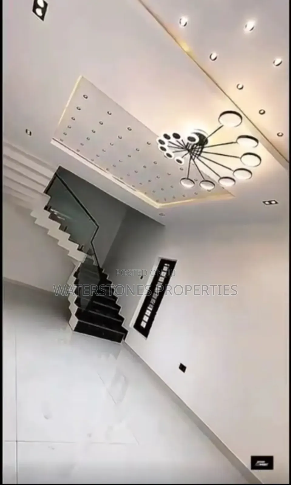 4bdrm Duplex in Dla Estate, Oshimili South for sale