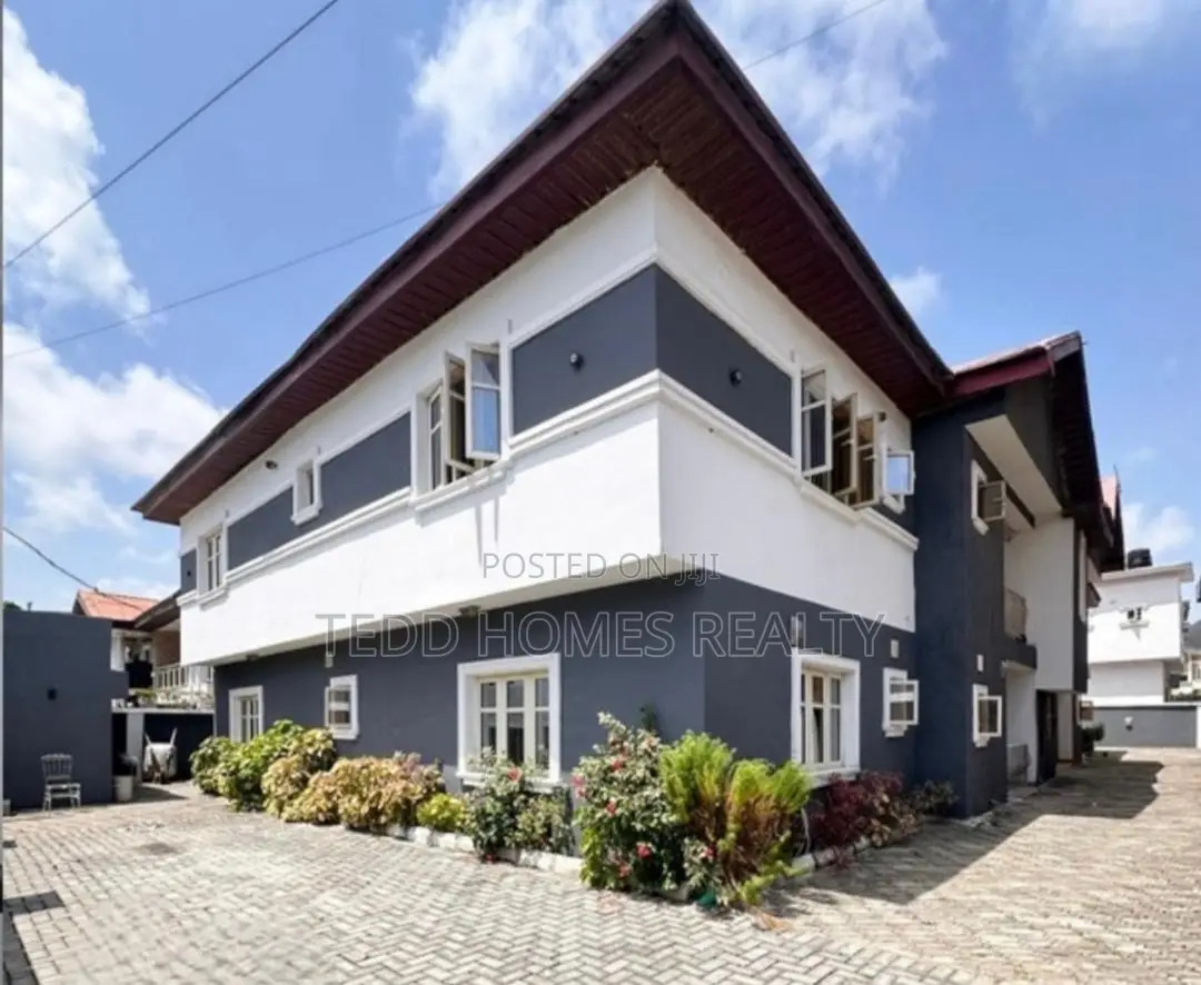 3bdrm Apartment in Chevron for rent