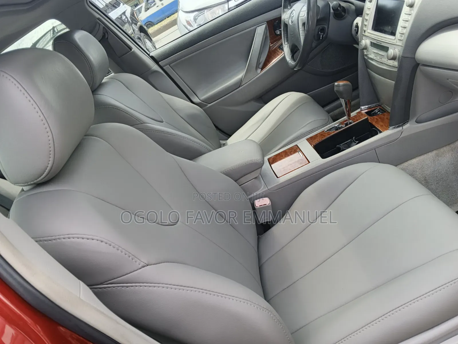 Toyota Camry XLE V6 4dr Sedan (3.5L 6cyl 6AM) 2010 Red