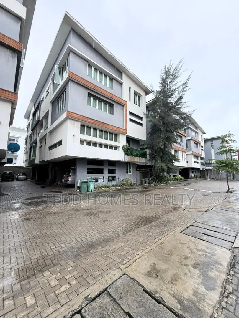 4bdrm Townhouse / Terrace in Ikate for rent