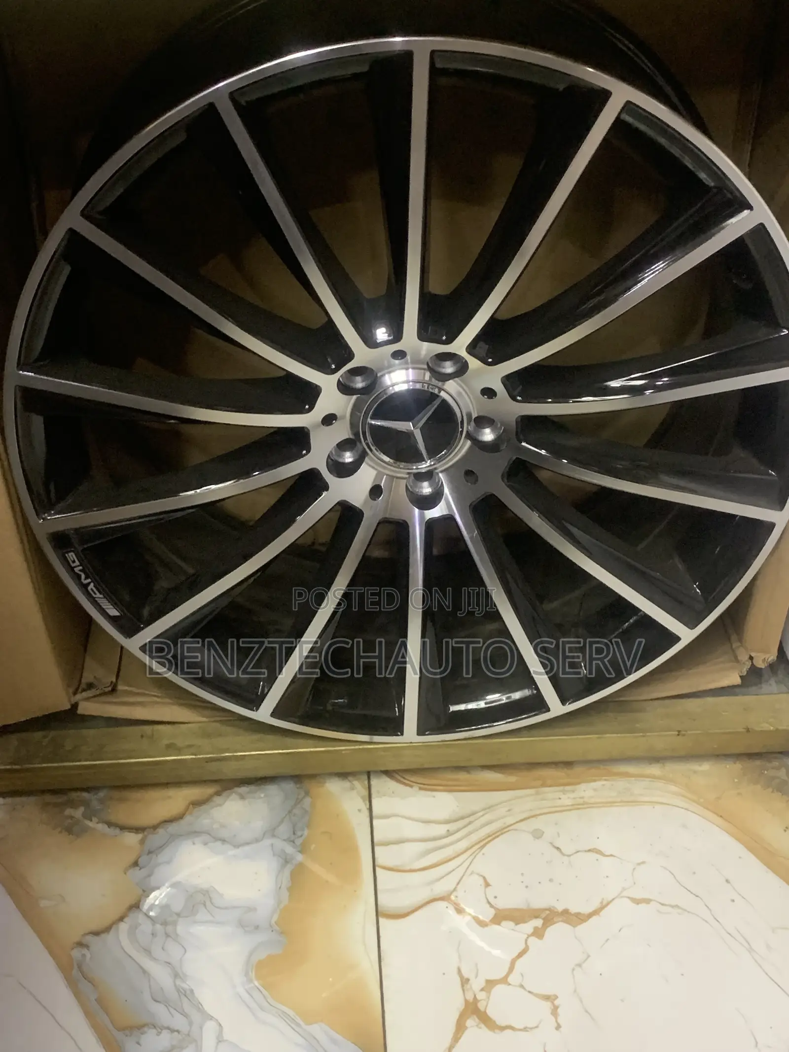 Mercedes Benz Rim
