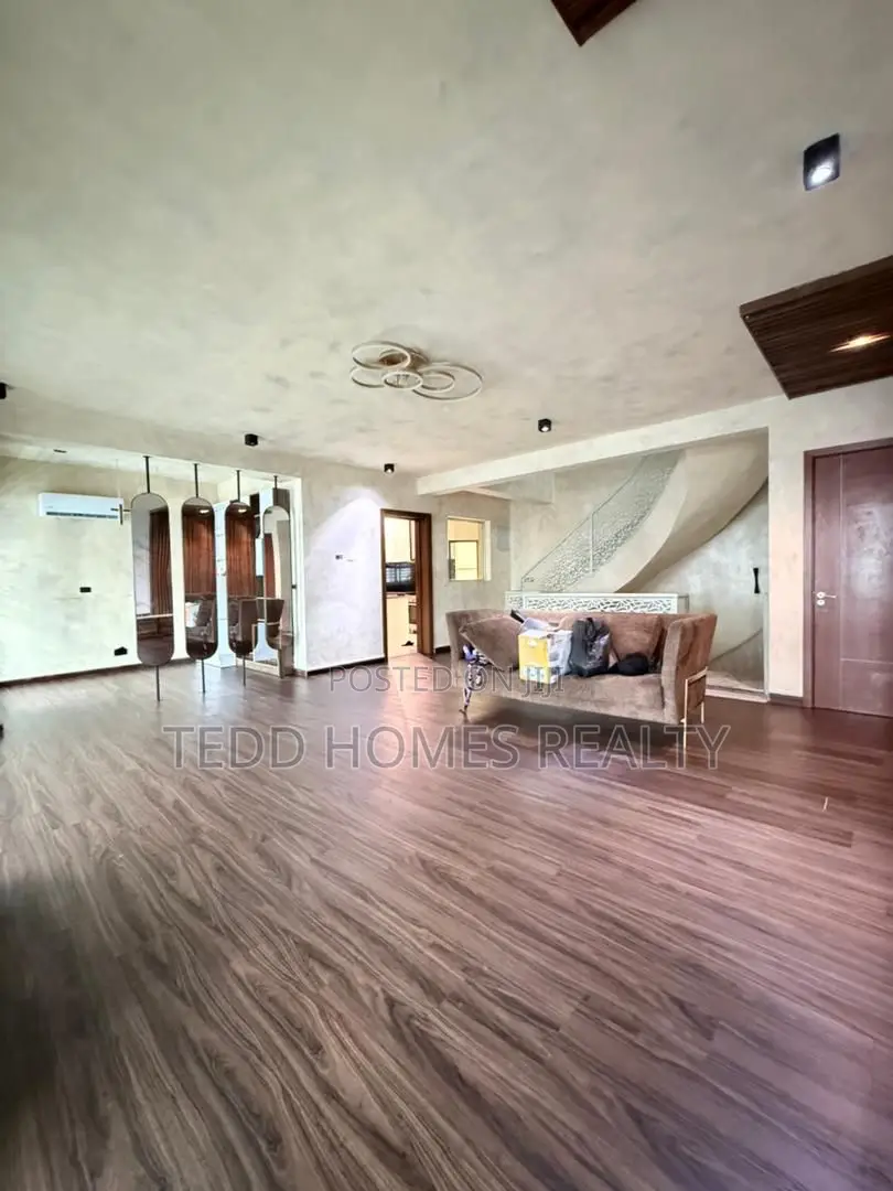 4bdrm Townhouse / Terrace in Ikate for rent