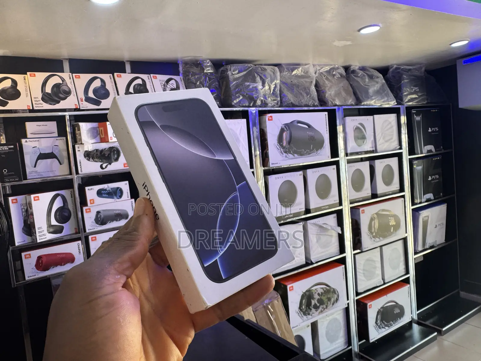 New Apple iPhone 16 Pro 128 GB Black
