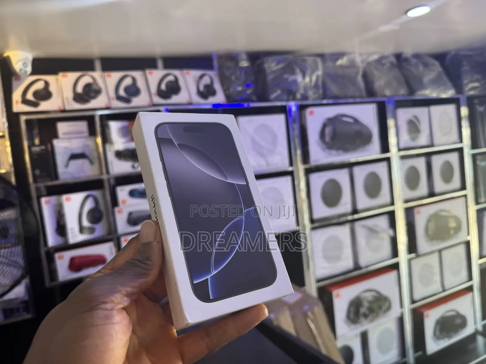 New Apple iPhone 16 Pro 128 GB Black