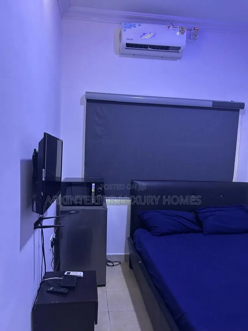 Shared Room for Monthly Rent