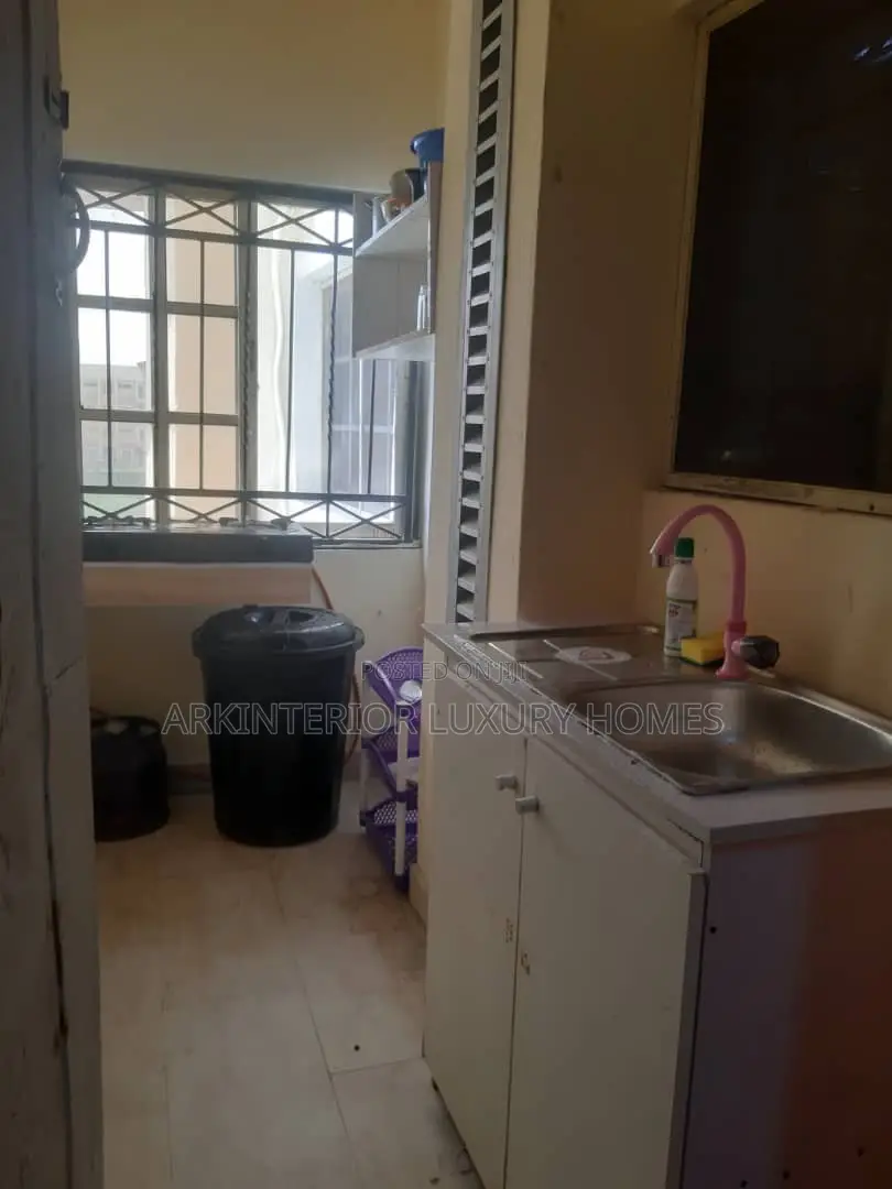 Shared Room for Monthly Rent