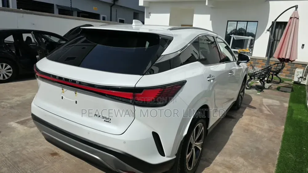 Lexus RX 2023 White