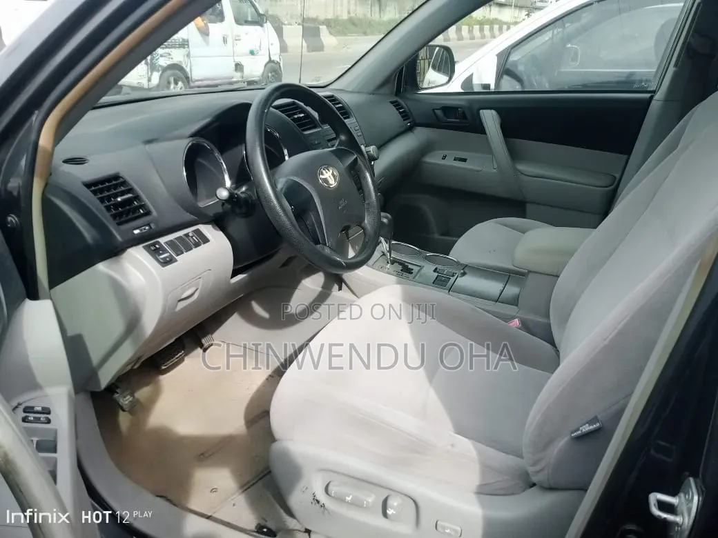 Toyota Highlander 2012 Gray