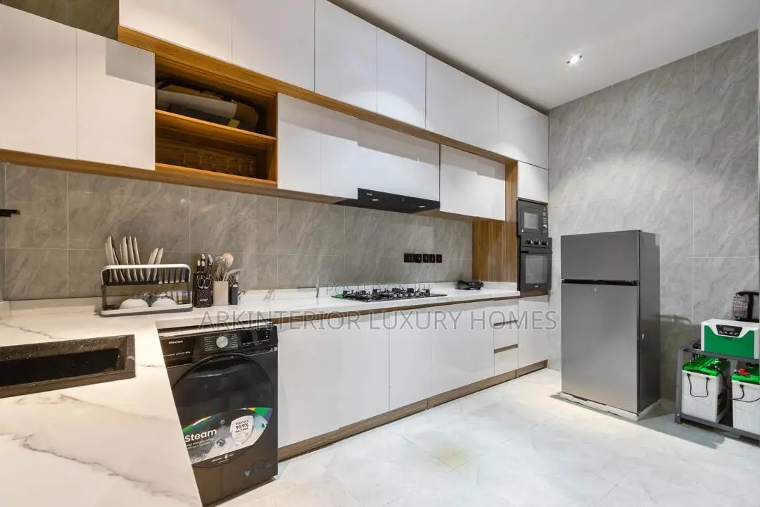 Luxurious 2bedroom Apartment in Ikate
