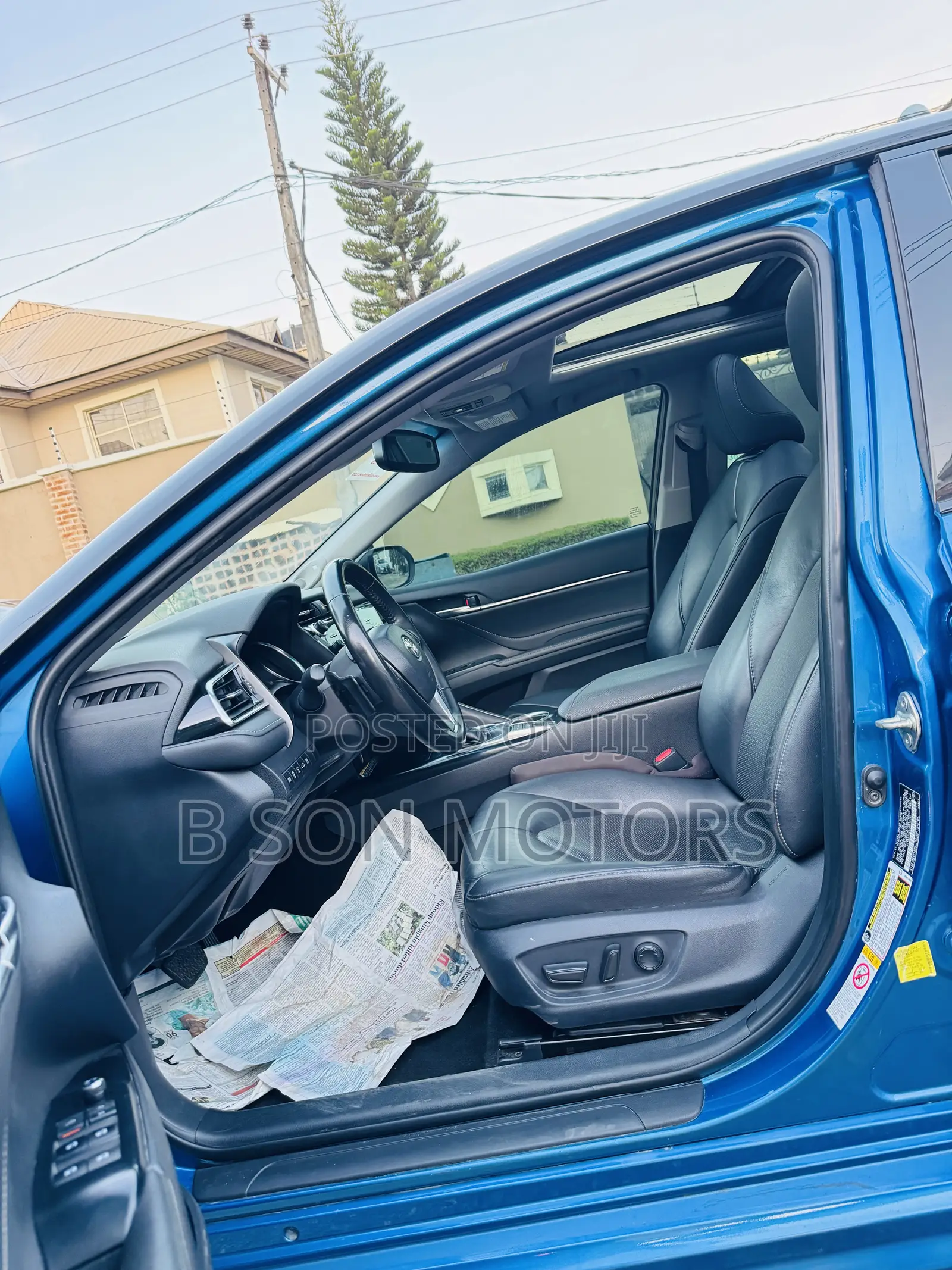 Toyota Camry XSE V6 (3.5L V6 8A) 2019 Blue