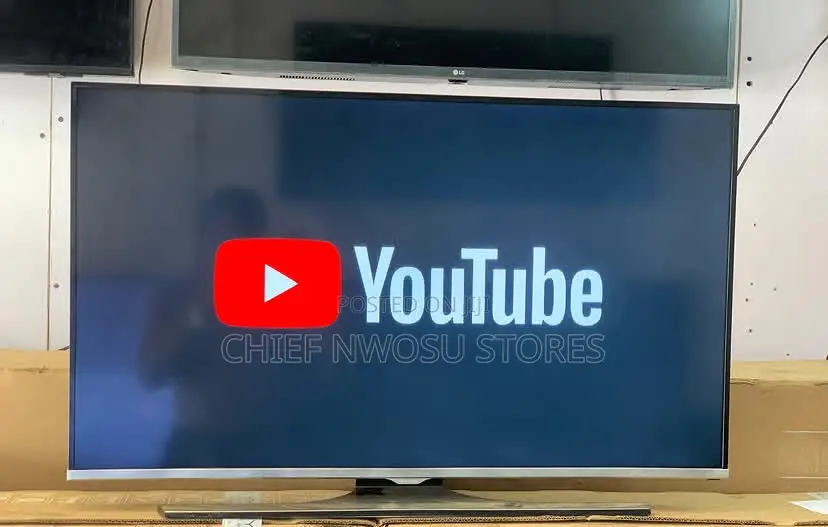 40” Samsung Uhd Smart Tv