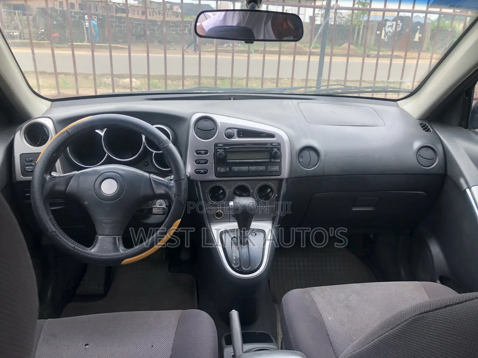 Toyota Matrix Hatchback AWD (1.8L 4cyl 4A) 2005 Blue