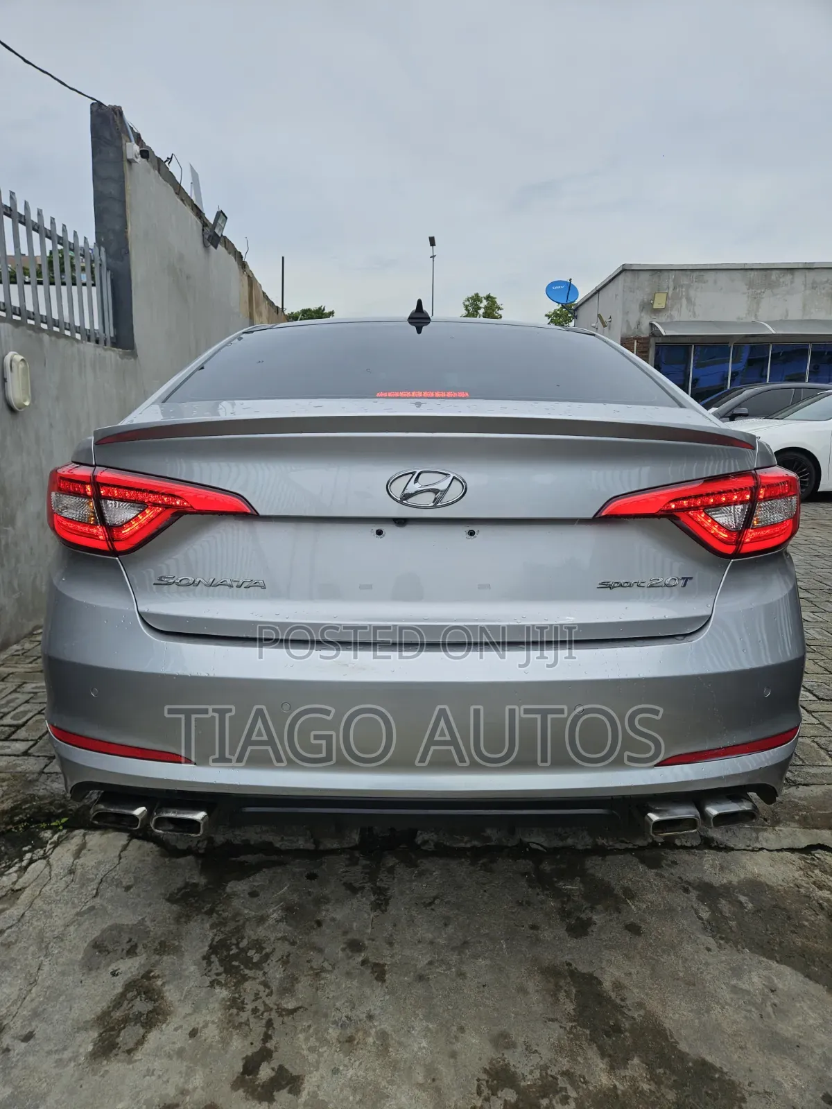 Hyundai Sonata Sport 2.0T 4dr Sedan (2.0L 4cyl Turbo 6A) 2015 Silver