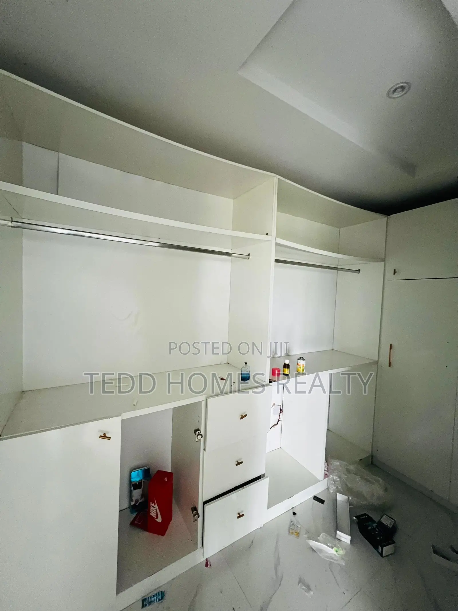 4bdrm Duplex in After The Round, Lekki Phase 2 for rent