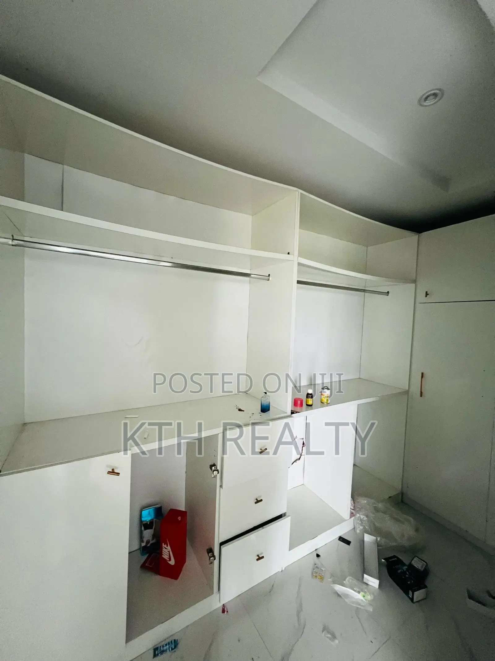 4bdrm Duplex in After The Round, Lekki Phase 2 for rent