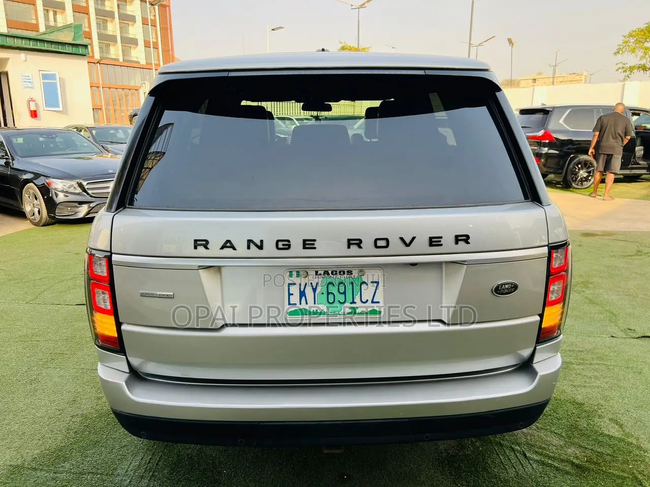 Land Rover Range Rover 3.0L Supercharged 2014 White