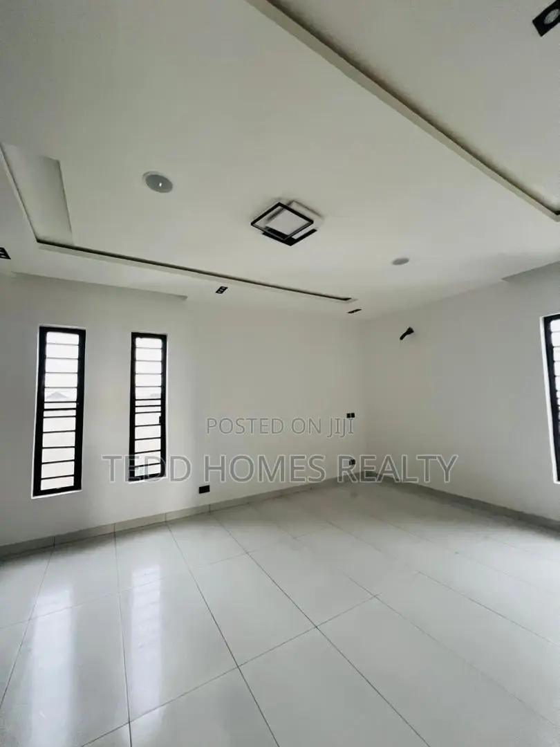 Duplex in Megamound Estate, Lekki Phase 2 for sale
