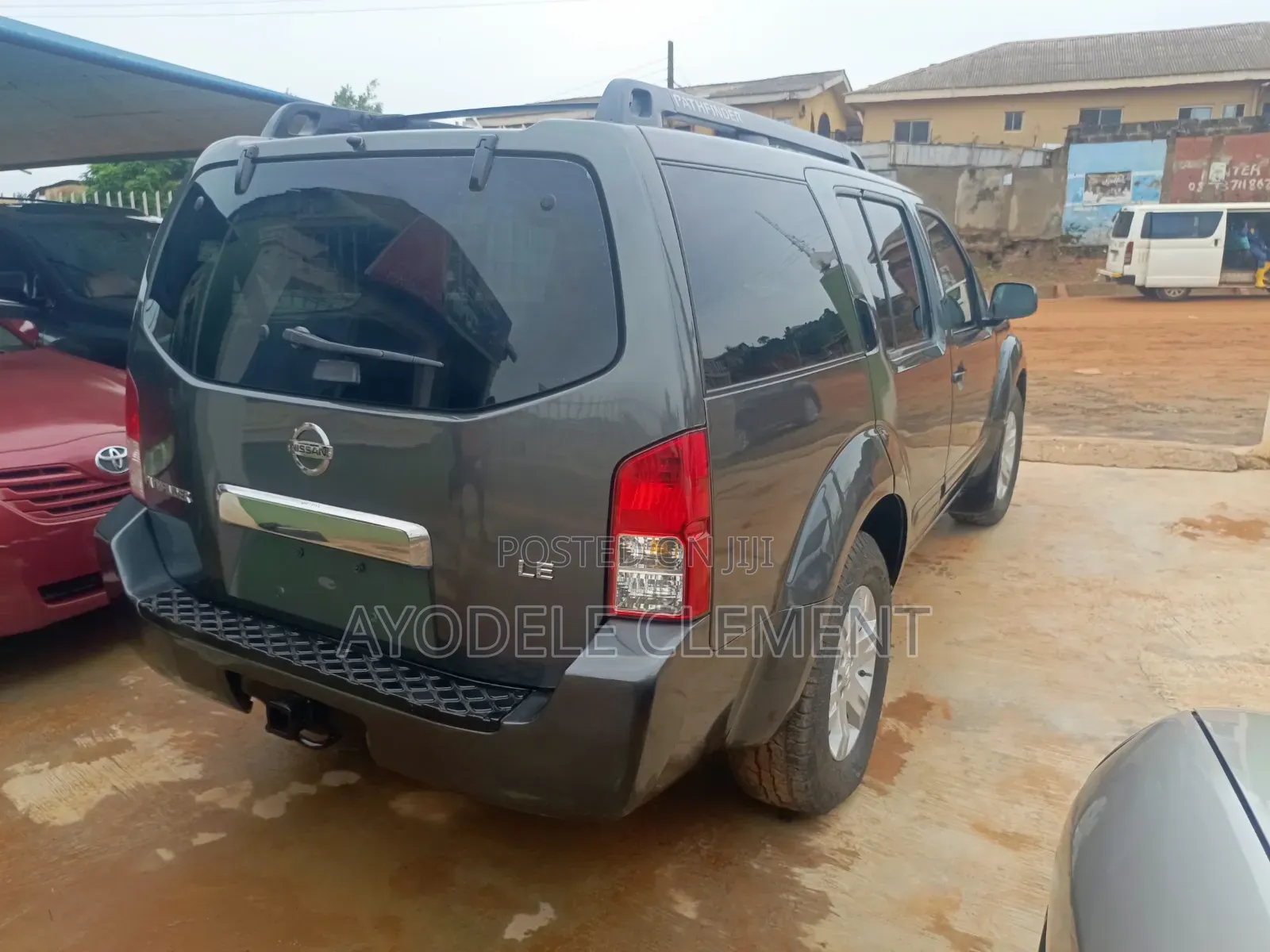 Nissan Pathfinder LE 4x4 2006 Gray
