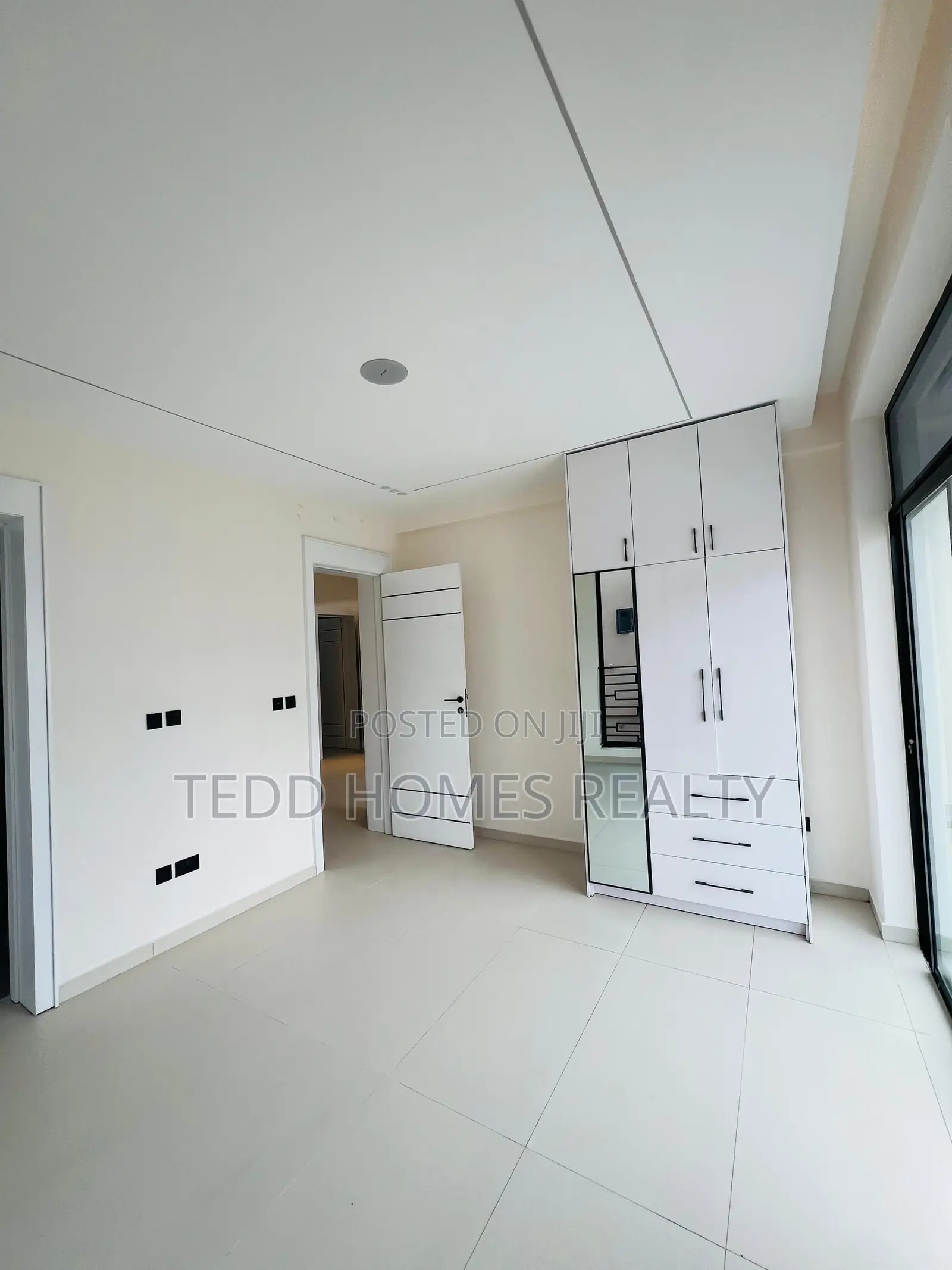 2bdrm Apartment in Lekki for sale