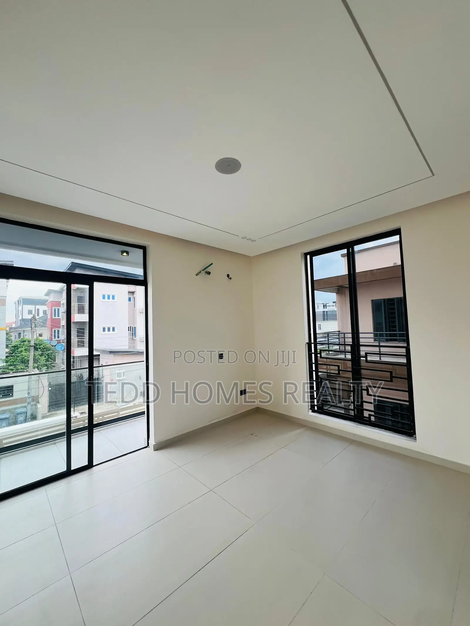 2bdrm Apartment in Lekki for sale
