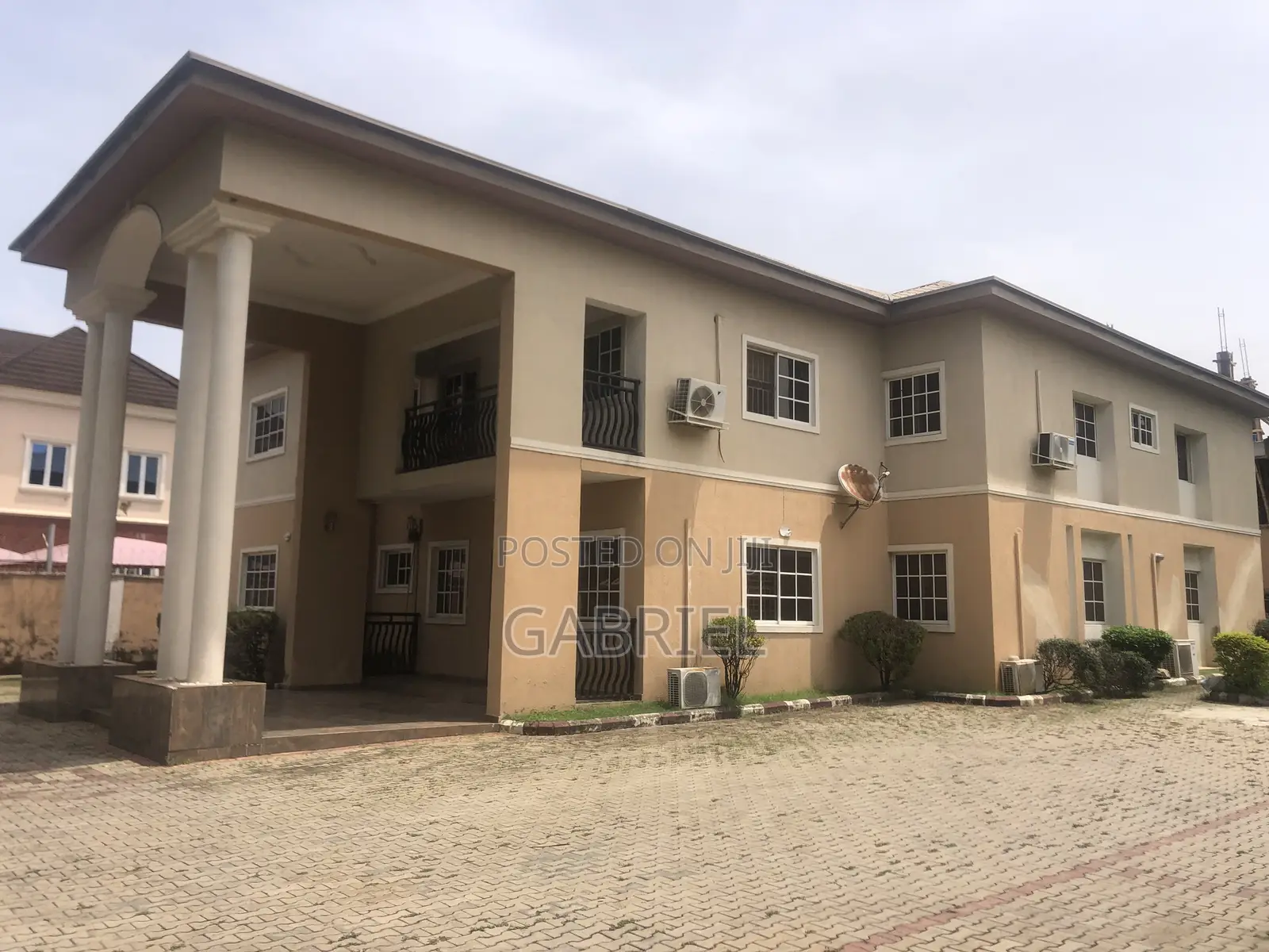 5bdrm Duplex in Gwarinpa Estate for sale
