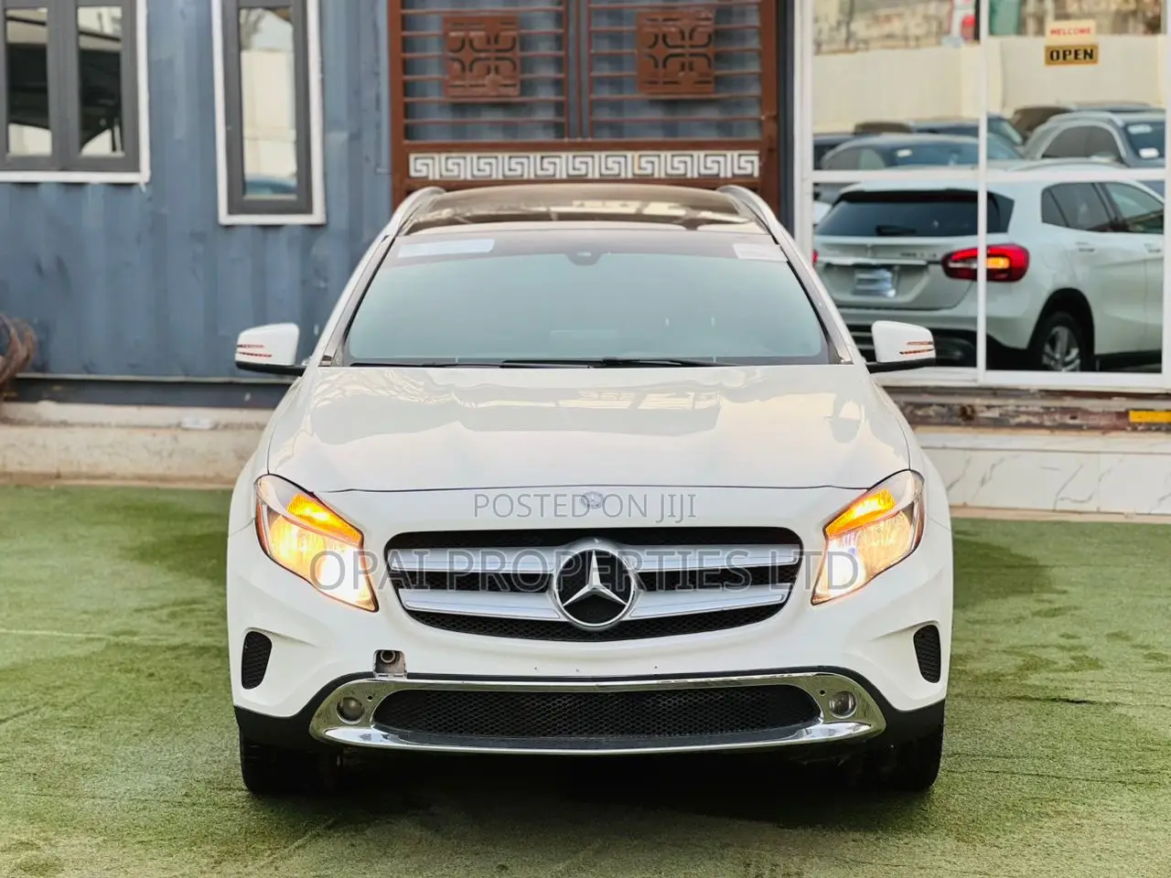 Mercedes-Benz GLA 250 2017 White