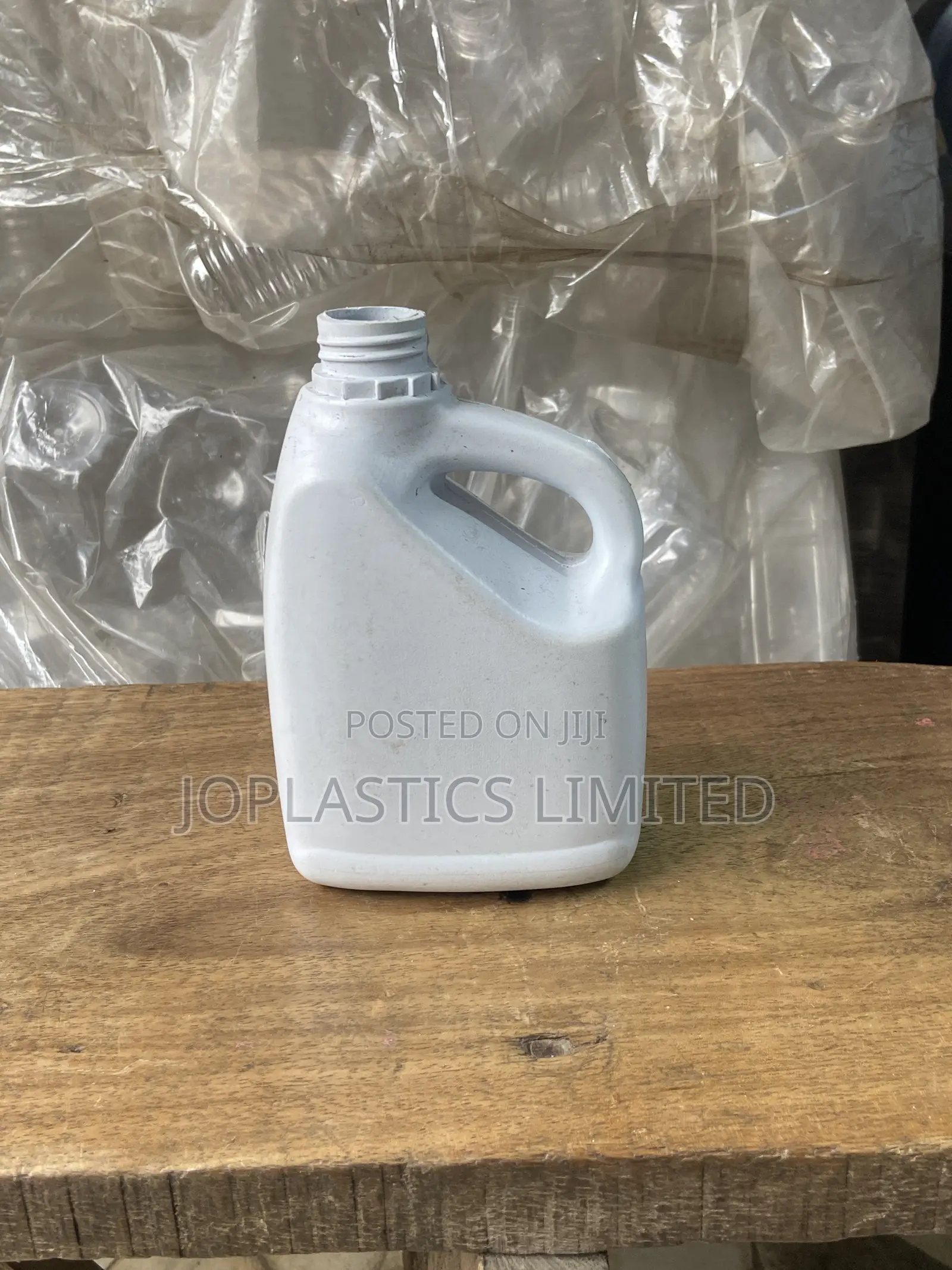 1ltr Deluxe Plastics Container