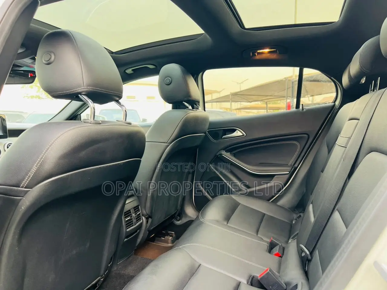 Mercedes-Benz GLA 250 2017 White