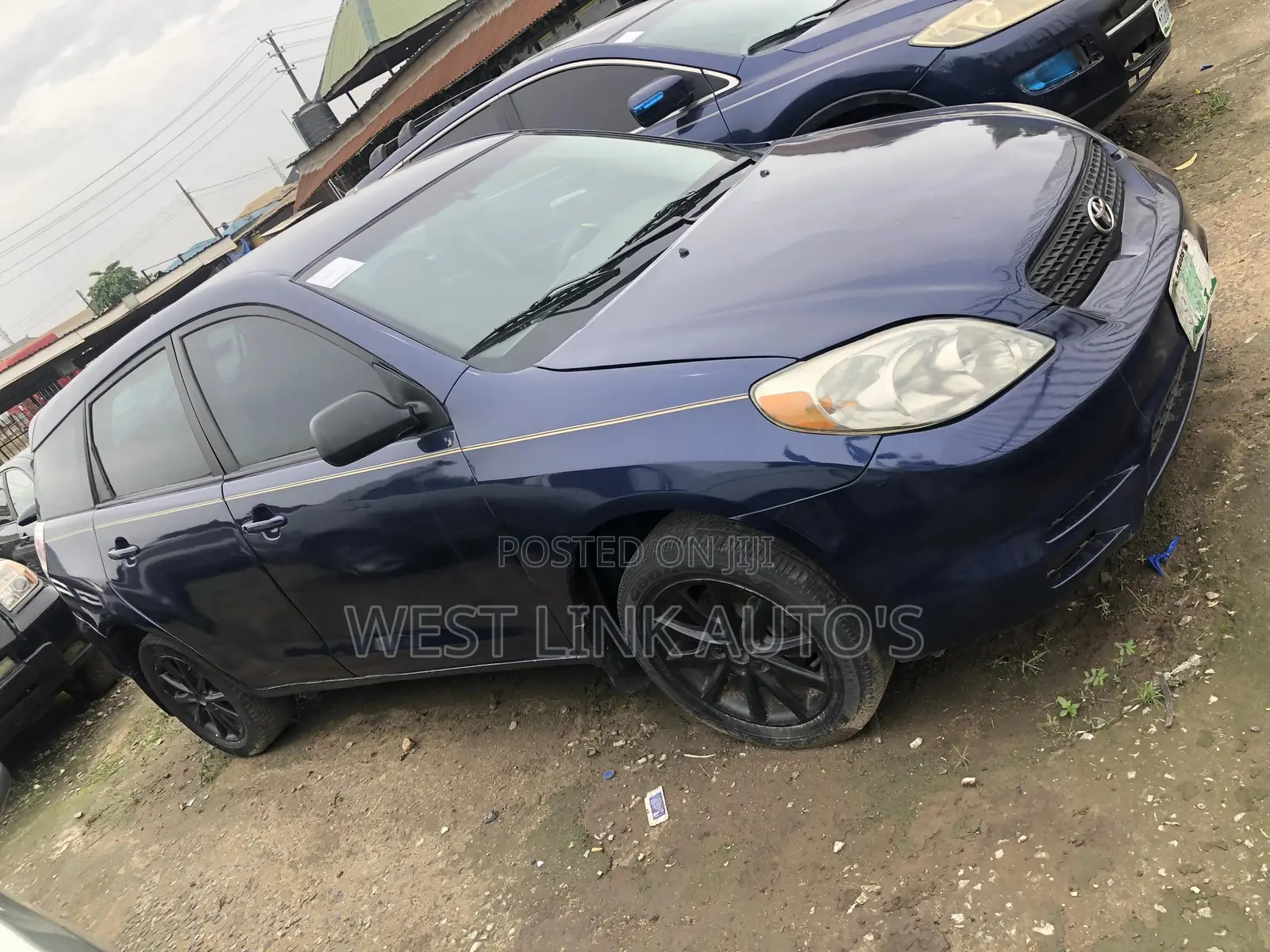 Toyota Matrix Hatchback AWD (1.8L 4cyl 4A) 2005 Blue