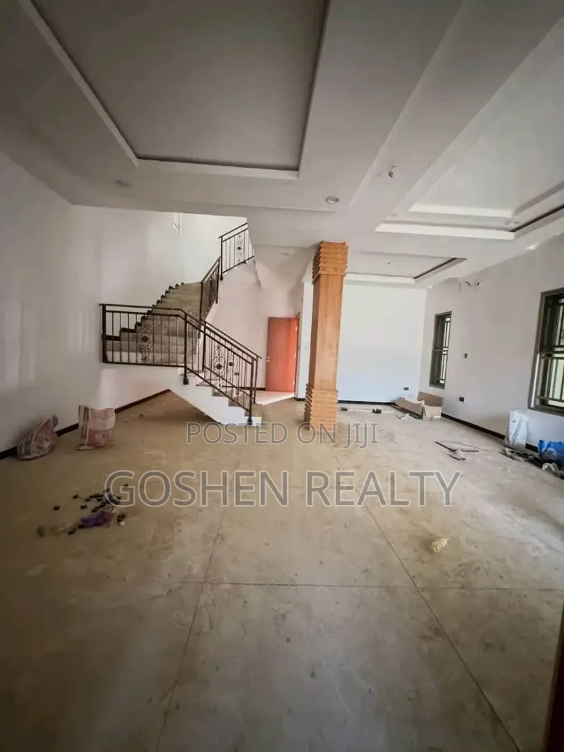 5bdrm Duplex in Jabi Main for rent