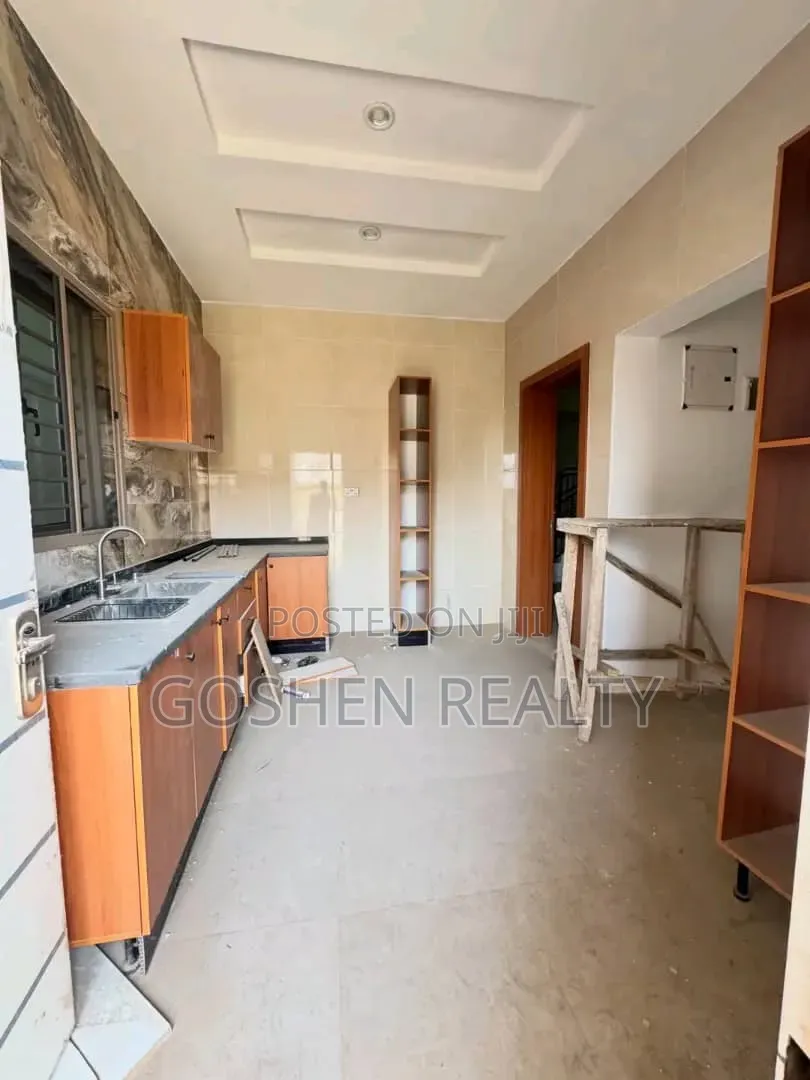 5bdrm Duplex in Jabi Main for rent
