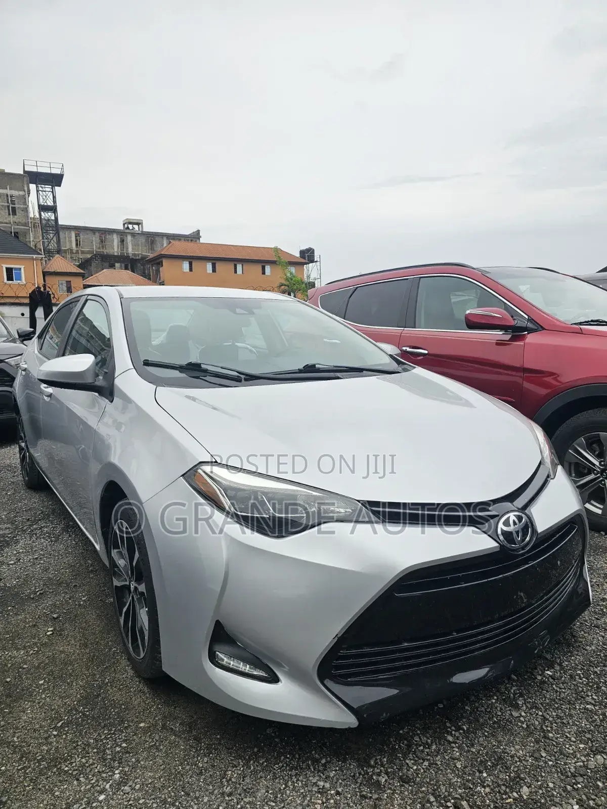 Toyota Corolla LE ECO 4dr Sedan (1.8L 4cyl CVT) 2017 Silver