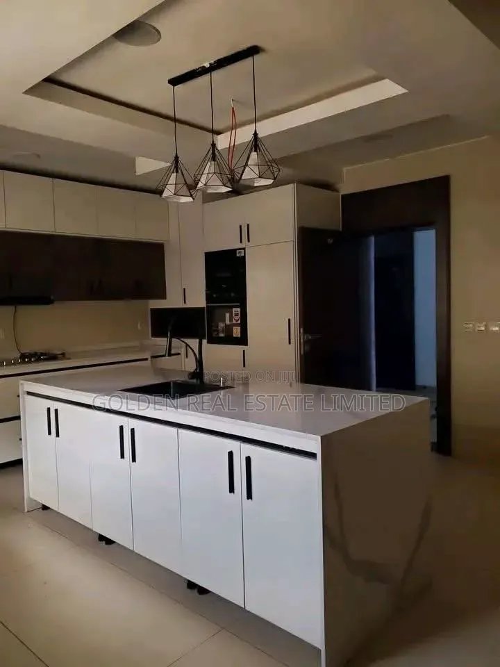 6bdrm Duplex in Asokoro for sale