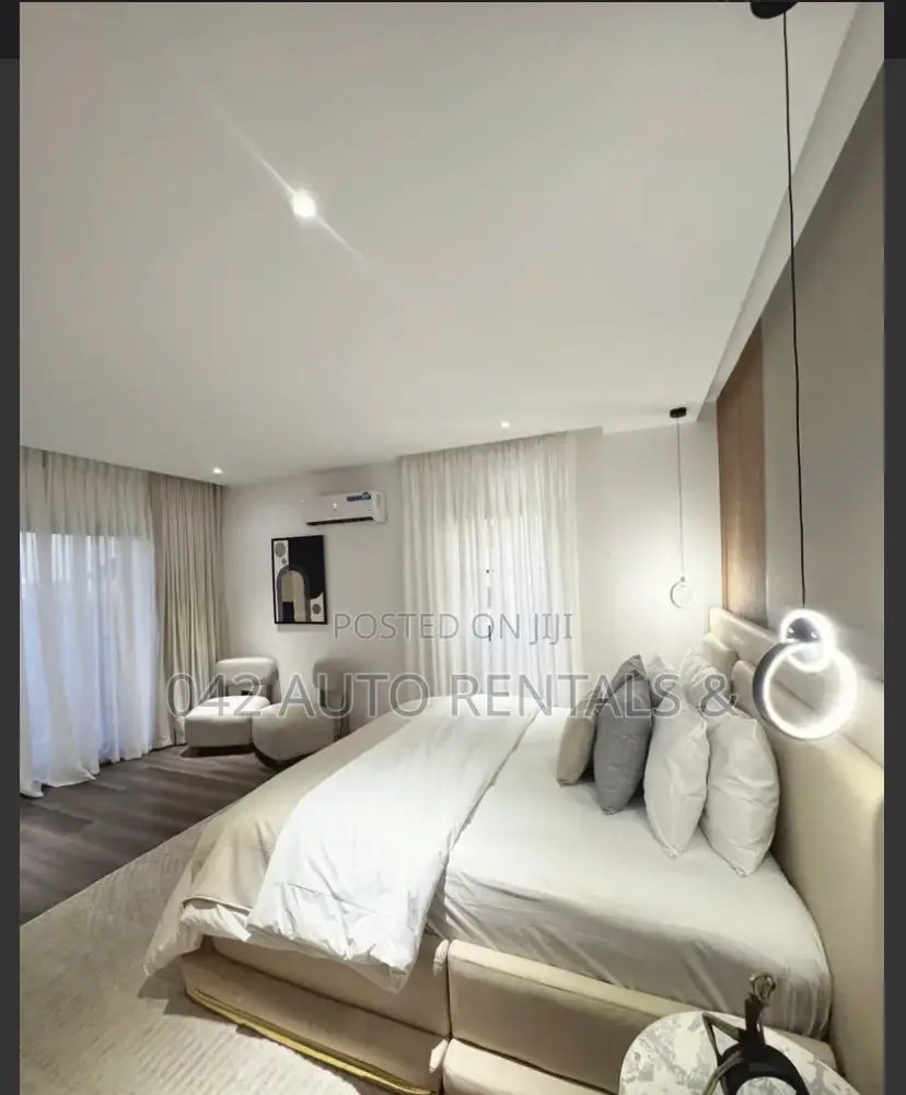 1 Bedroom in Mabushi With a Swimming Pool