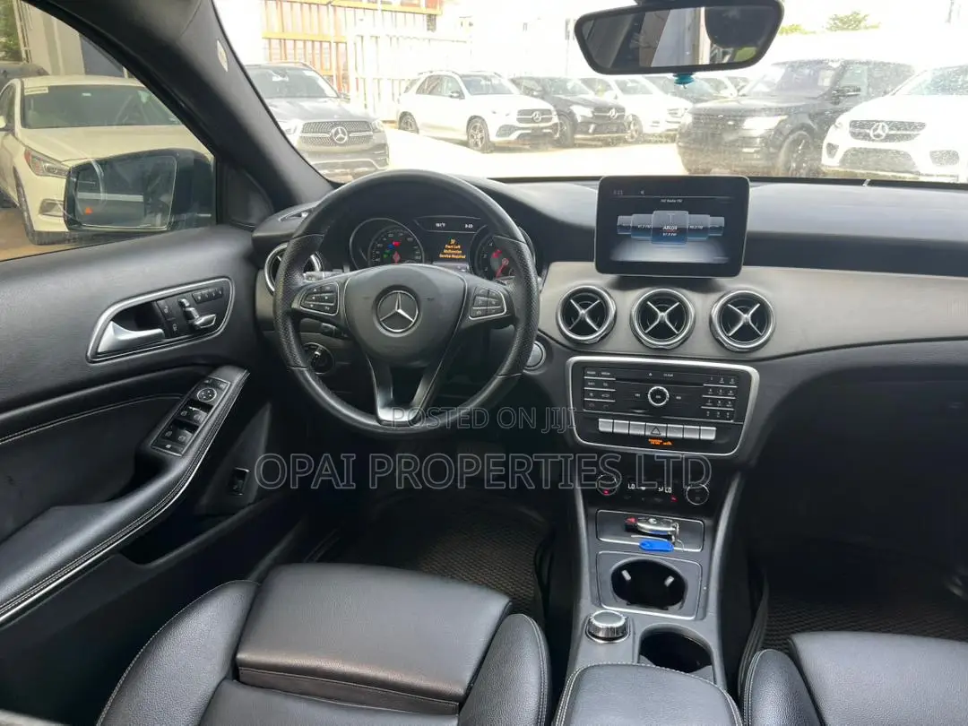 Mercedes-Benz GLA 250 2019 Black