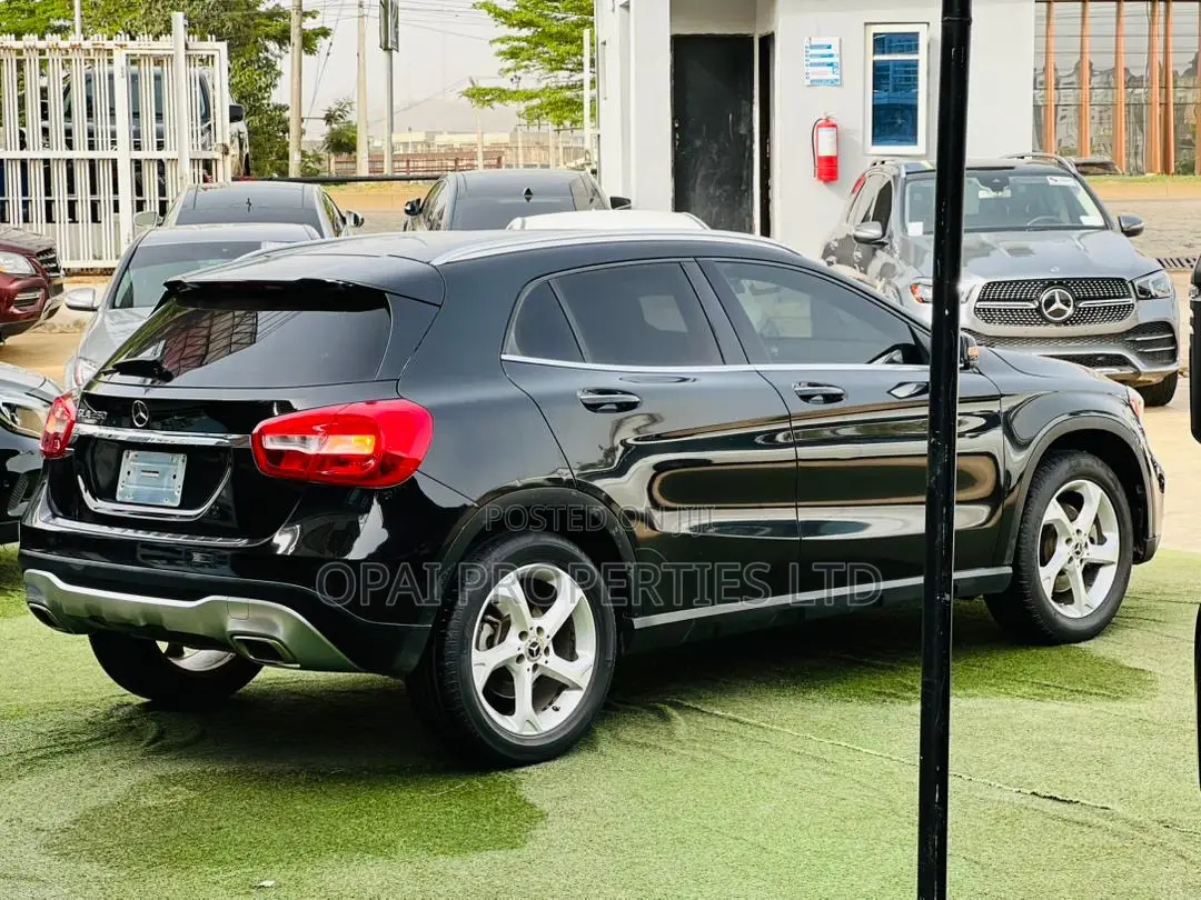 Mercedes-Benz GLA 250 2019 Black