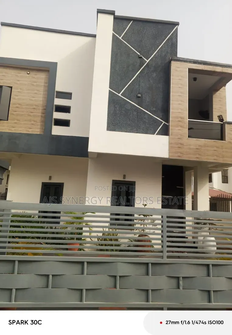 4bdrm Duplex in Sunshine Garden, Sangotedo for sale
