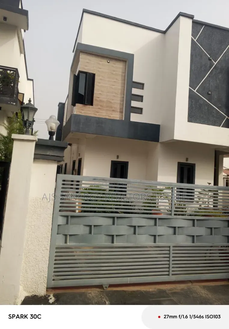 4bdrm Duplex in Sunshine Garden, Sangotedo for sale