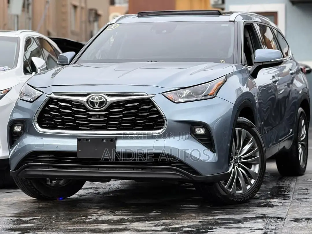 Toyota Highlander Platinum 2021 Blue