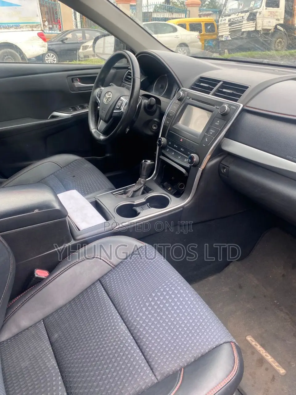 Toyota Camry SE 4dr Sedan (2.5L 4cyl 6A) 2015 Black