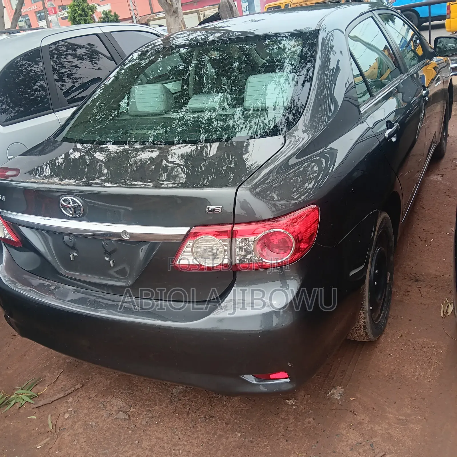 Toyota Corolla LE 4dr Sedan (1.8L 4cyl 4A) 2013 Gray