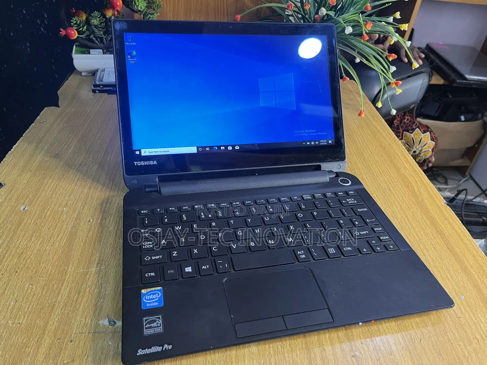 Laptop Toshiba NB100 4GB Intel Pentium SSD 128GB