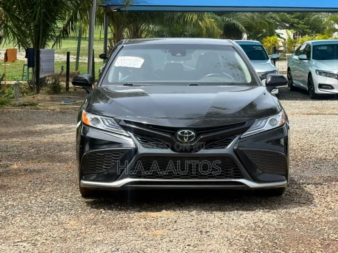 Toyota Camry XSE FWD (2.5L 4cyl 8AM) 2018 Black